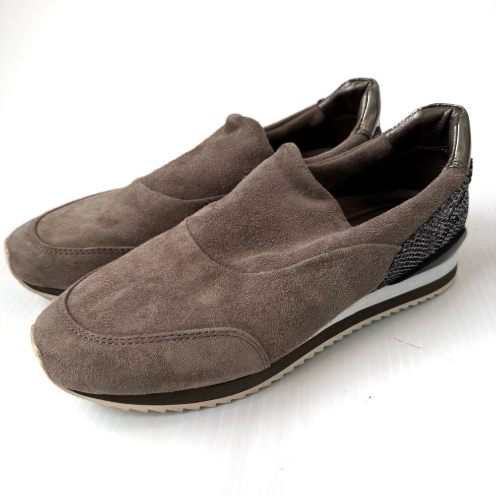 Johnston & Murphy Women's Brown Slip-On Sneakers